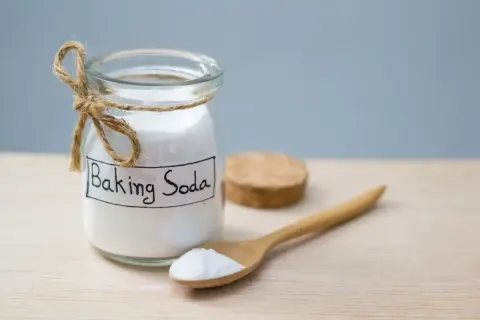 Jak usunąć smołę z ubrań? Skuteczne i bezpieczne metody!