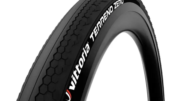 Opony All-Terrain: Jak wybrać idealne na asfalt i teren?