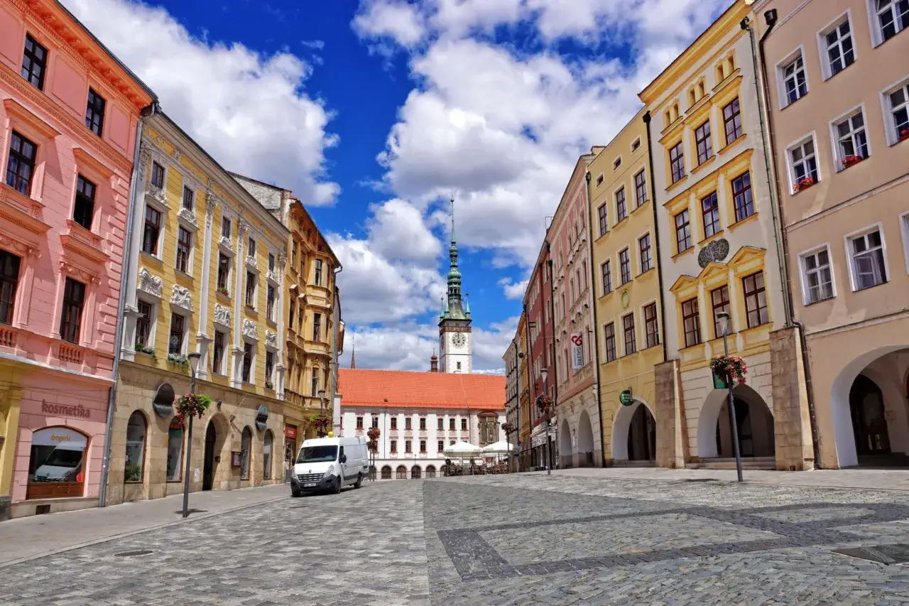 Ołomuniec rynek ratusz Czechy
