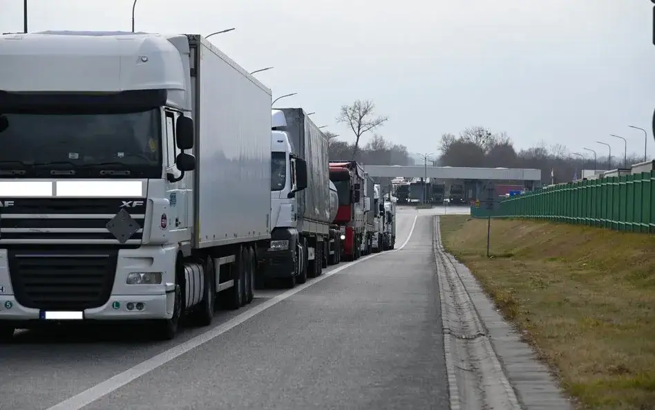 ciężar&oacute;wka na granicy polskiej